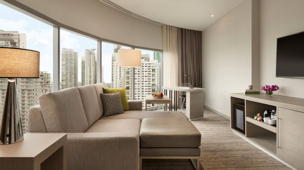 hyatt place bangkok sukhumvit 24