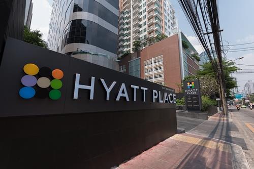 hyatt place bangkok sukhumvit 24