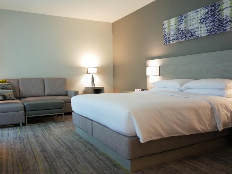 hyatt place bangkok sukhumvit 24