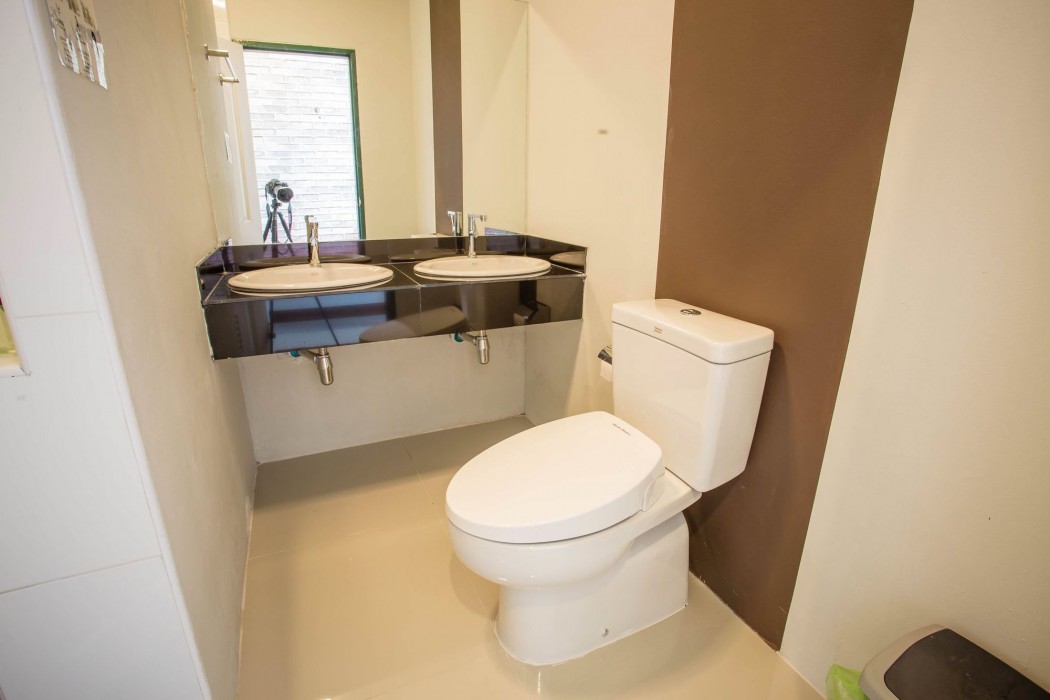 the zell budget hotel buriam