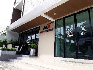 m one residence