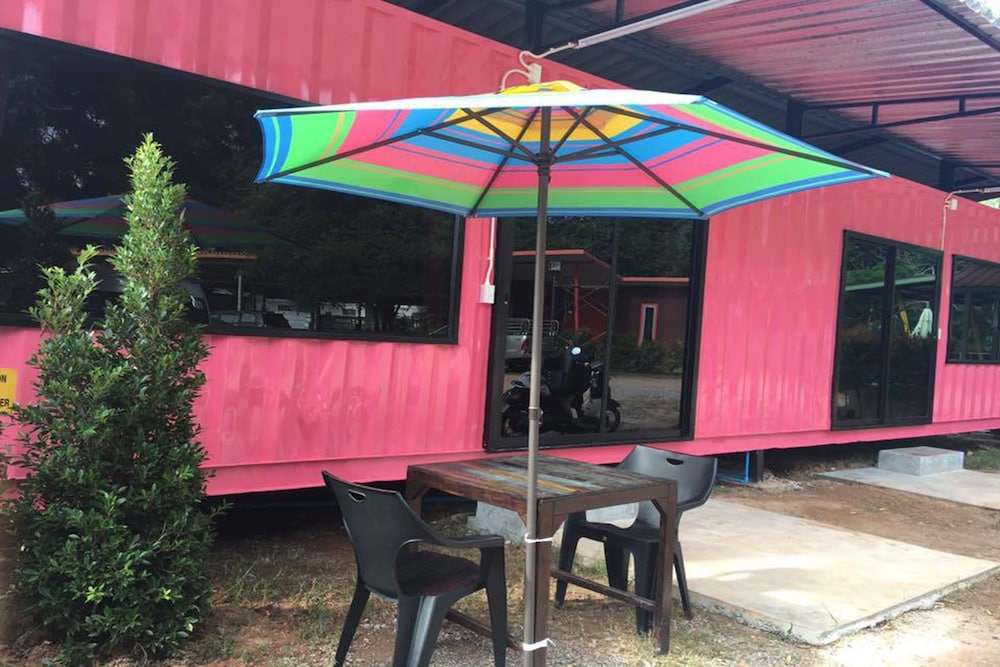 the toy hoteru resort