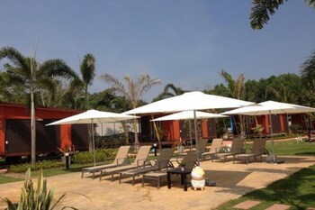 the toy hoteru resort