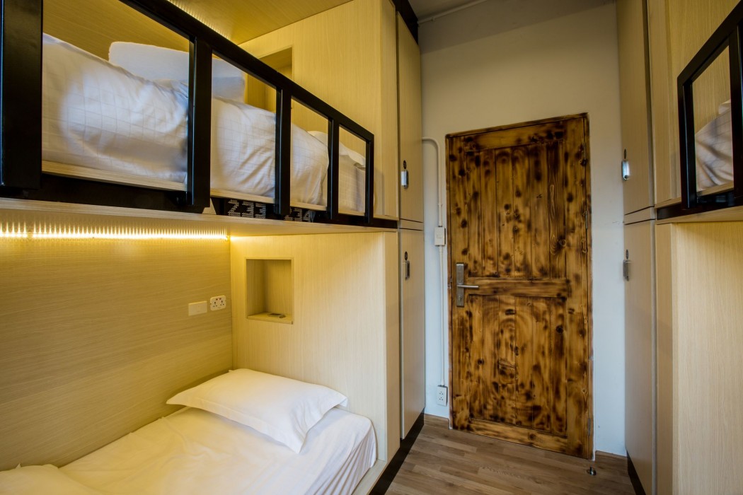 bed to bangkok hostel