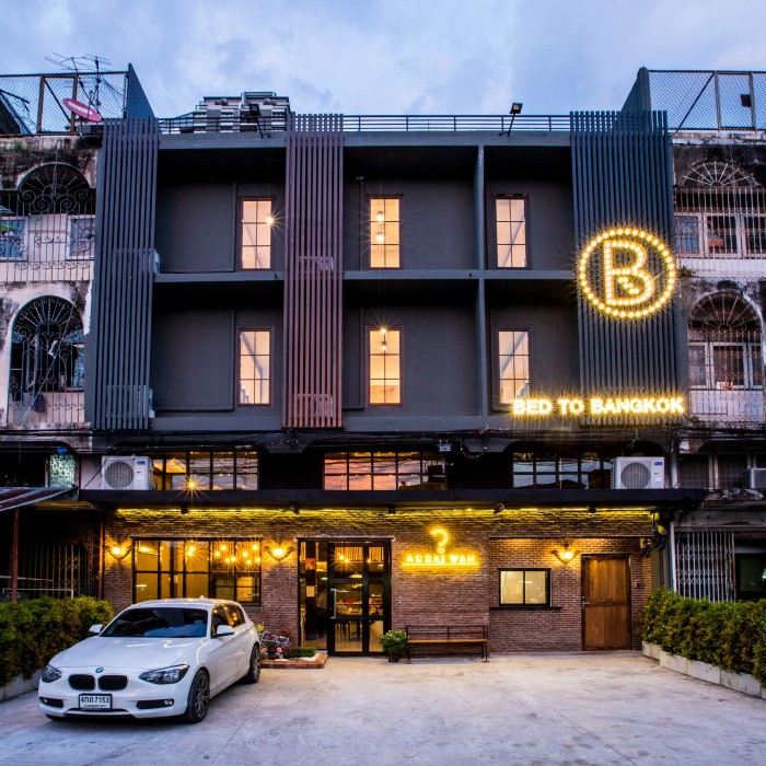 bed to bangkok hostel