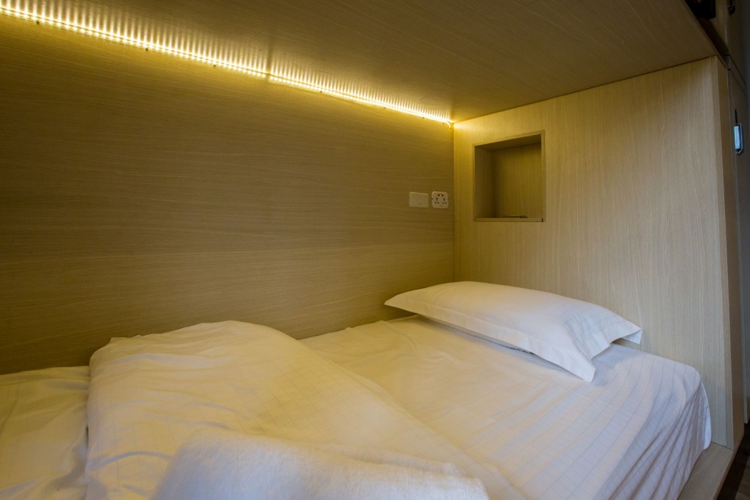 bed to bangkok hostel