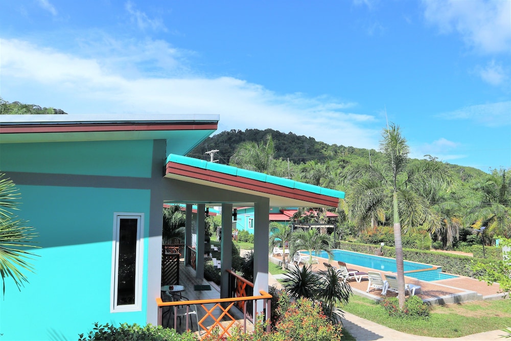 tum mai kaew resort