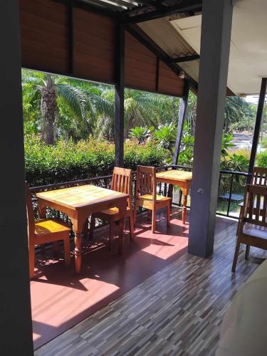 tum mai kaew resort