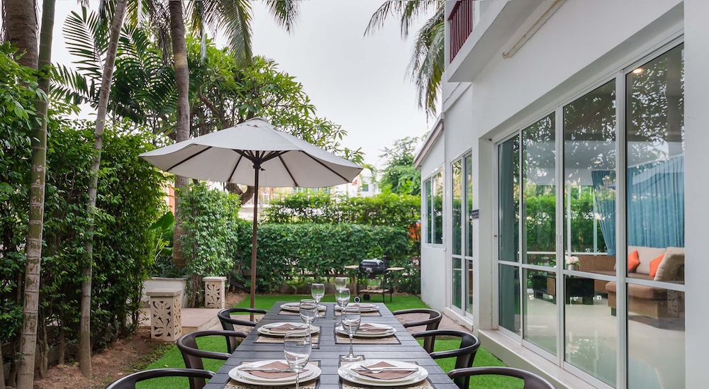 simantra private villas