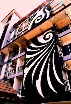 Metro Hotel & Spa,Nakhon Si Thammarat>>Lan Saka,4 star