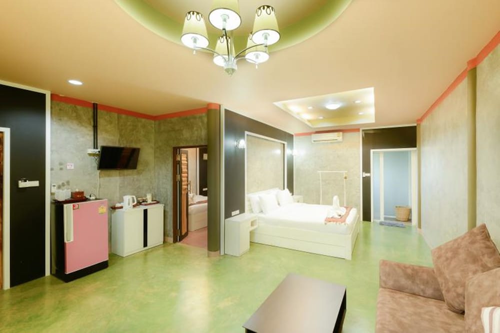 riverpool resort