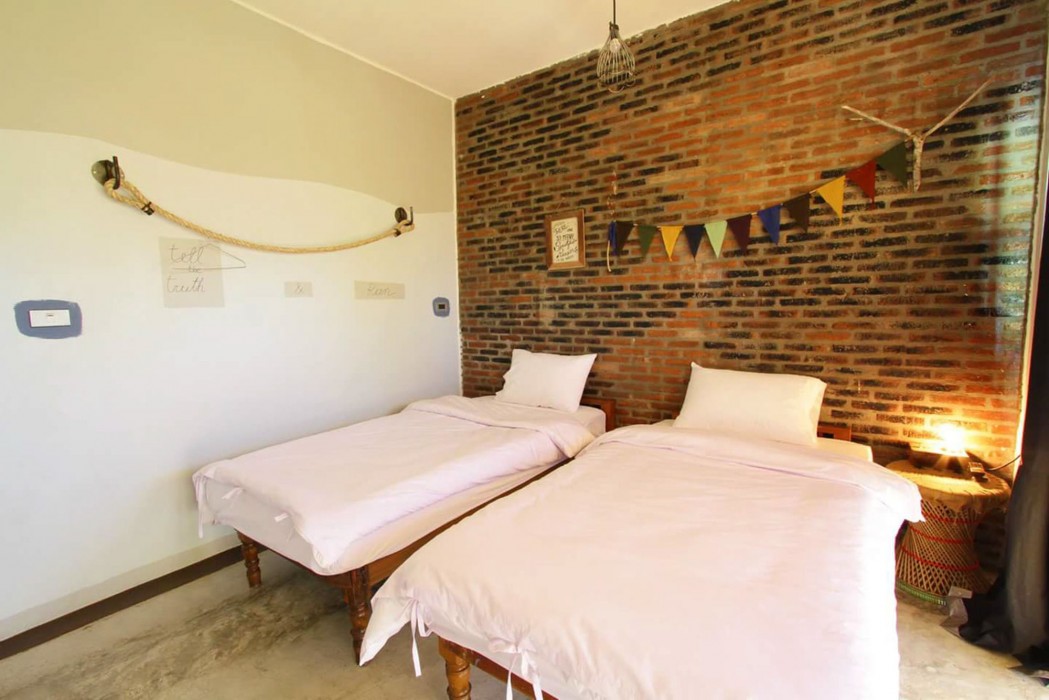 above the sea guesthouse