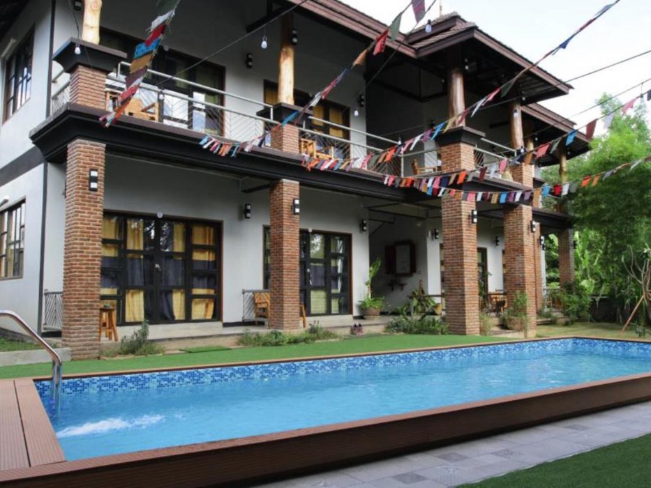 above the sea guesthouse