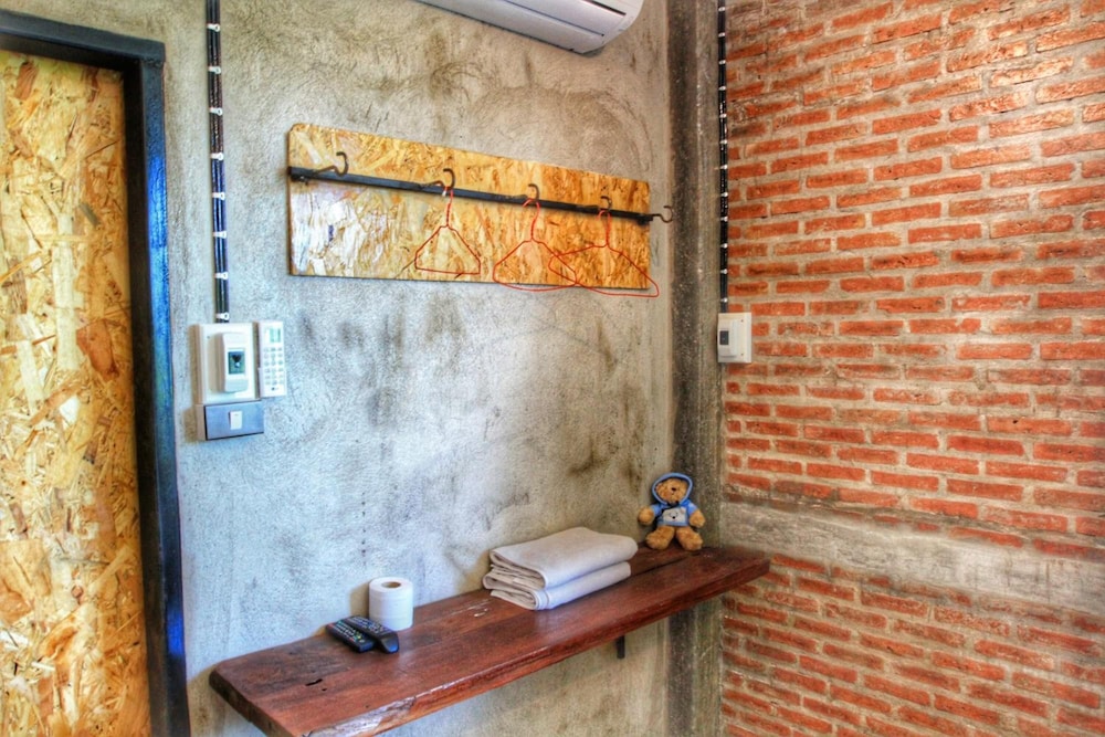 above the sea guesthouse