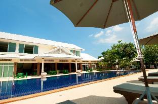 huahin condotel and resort taweeporn