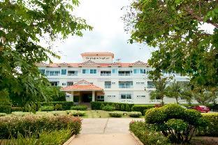 huahin condotel and resort taweeporn