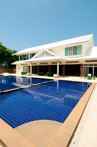 huahin condotel and resort taweeporn