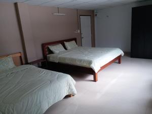 new wanchai hotel pakchong