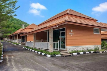 Baandara Resort Saraburi,Near Adisorn Golf Course,3 star