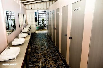 infinity beach club hostel