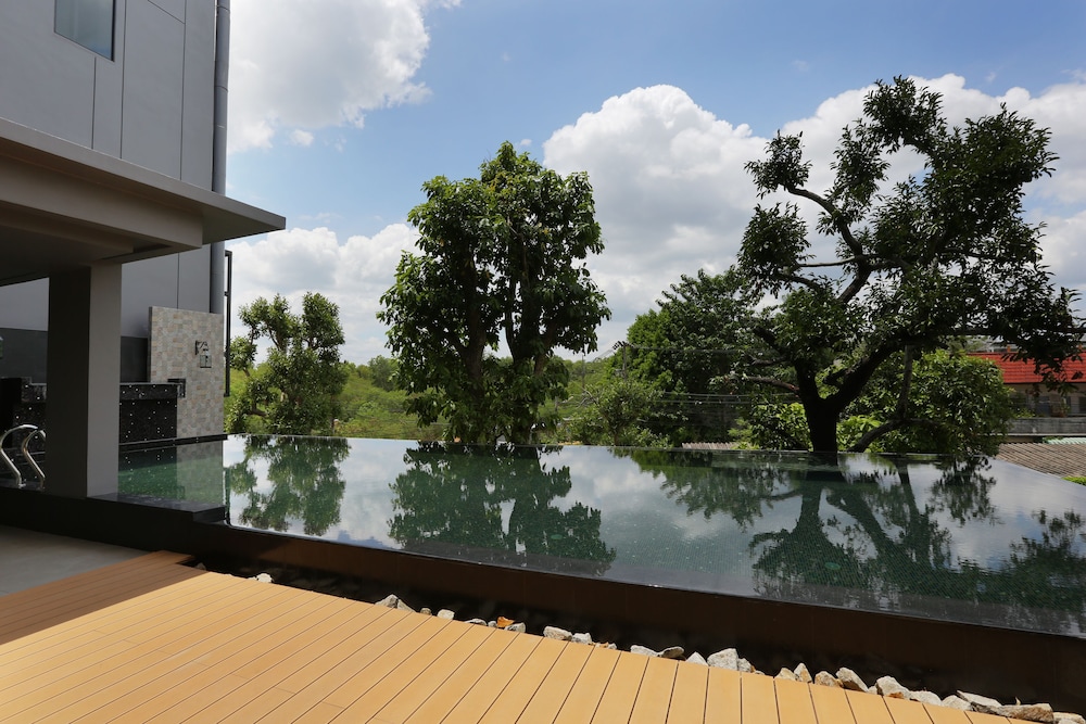 hatyai signature hotel
