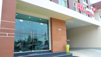 ttt hotel