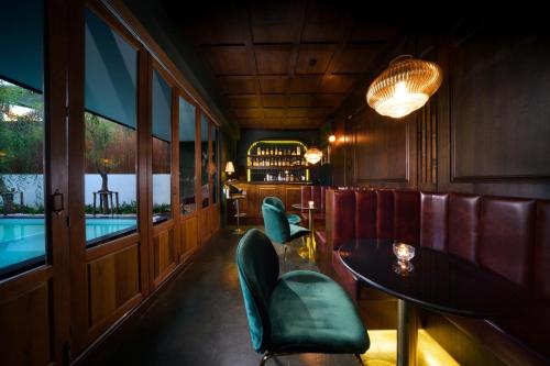 the wing lanna hotel