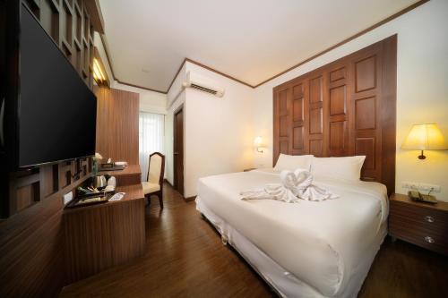 the wing lanna hotel