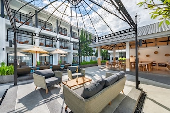 ai pai hotel