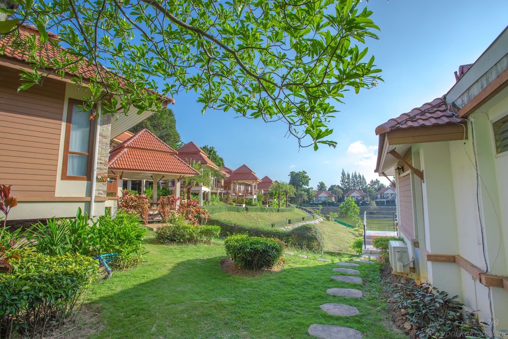 thongsathit hill resort khao yai