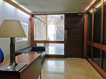 barcelona city street hostal