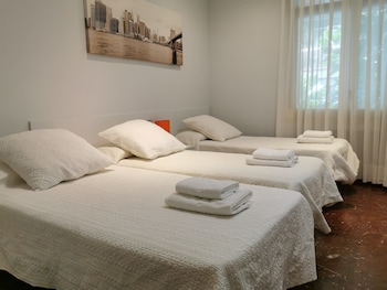 barcelona city street hostal