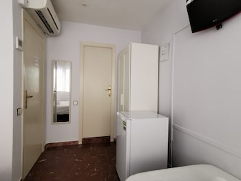 barcelona city street hostal