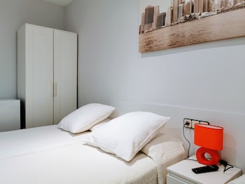 barcelona city street hostal