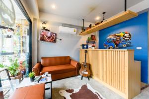 Hip Hostel,Kathu>>Karon Beach,2 star