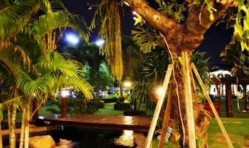 p n gold resort
