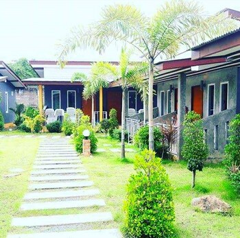 popular lanta resort