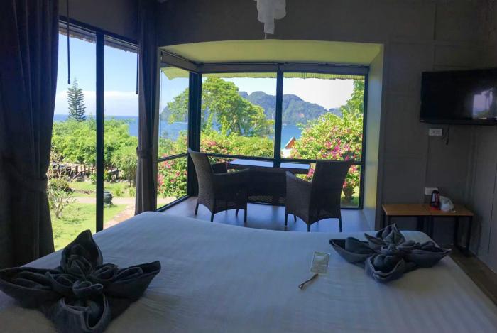 hip seaview resort at phi phi