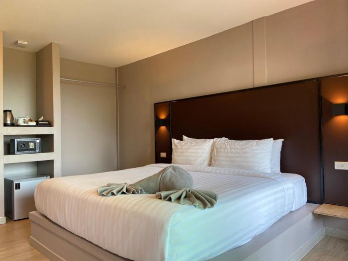 hip seaview resort at phi phi