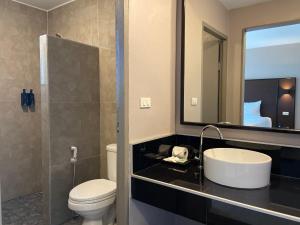 hip seaview resort at phi phi