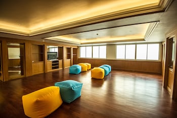 glur central pratunam