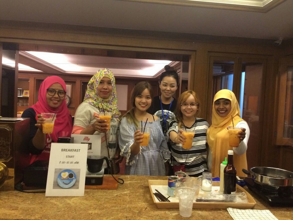 glur central pratunam