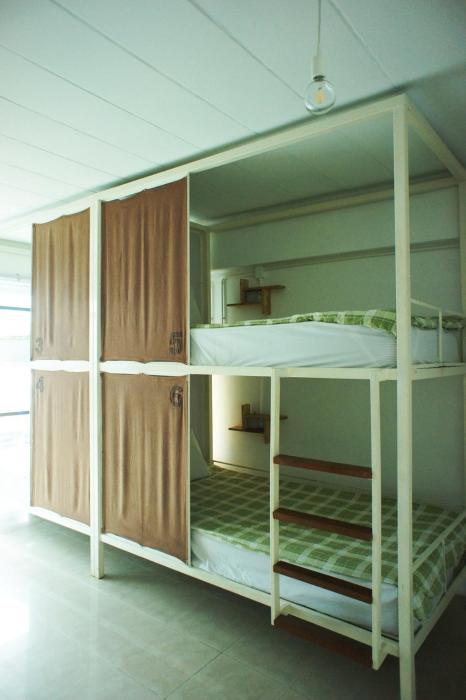 green sleep hostel