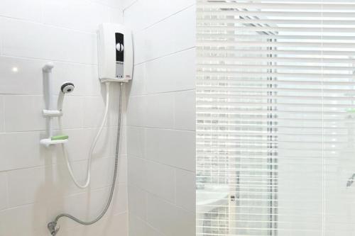 urban bed hostel adults only