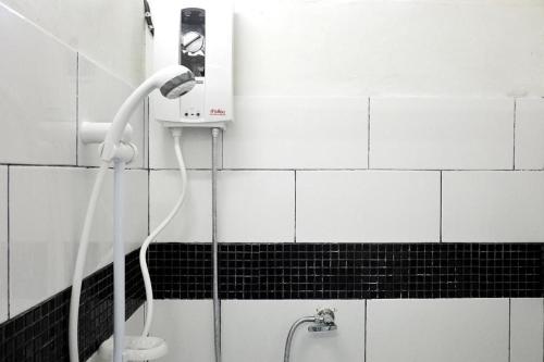 urban bed hostel adults only