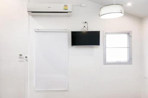 urban bed hostel adults only