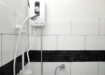 urban bed hostel adults only