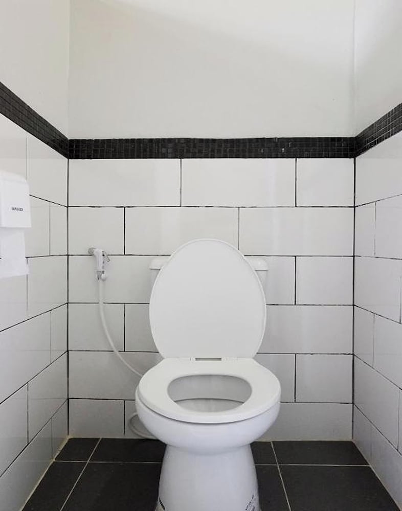 urban bed hostel adults only