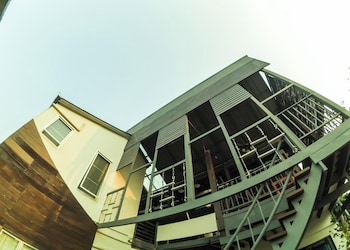 urban bed hostel adults only