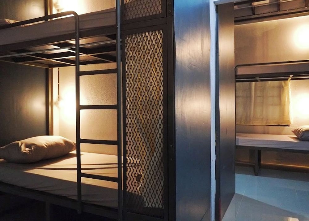 urban bed hostel adults only